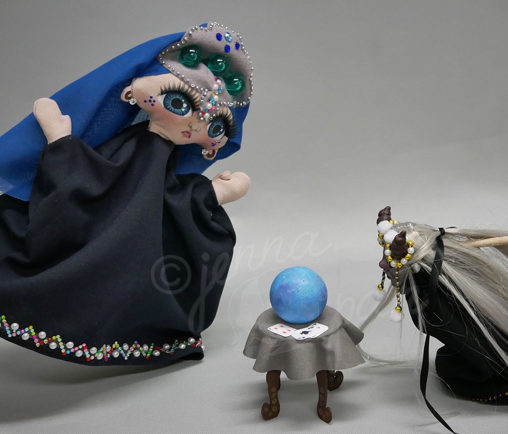 jenna pan création de personnages chara design handmade fait main artisanat arts and crafts diseuse de bonne aventure démone demon fortuneteller